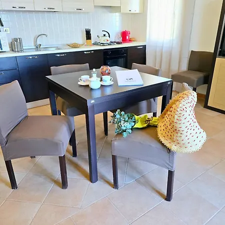 Un Soffio Dal Mare By World Apartament Calopezzati